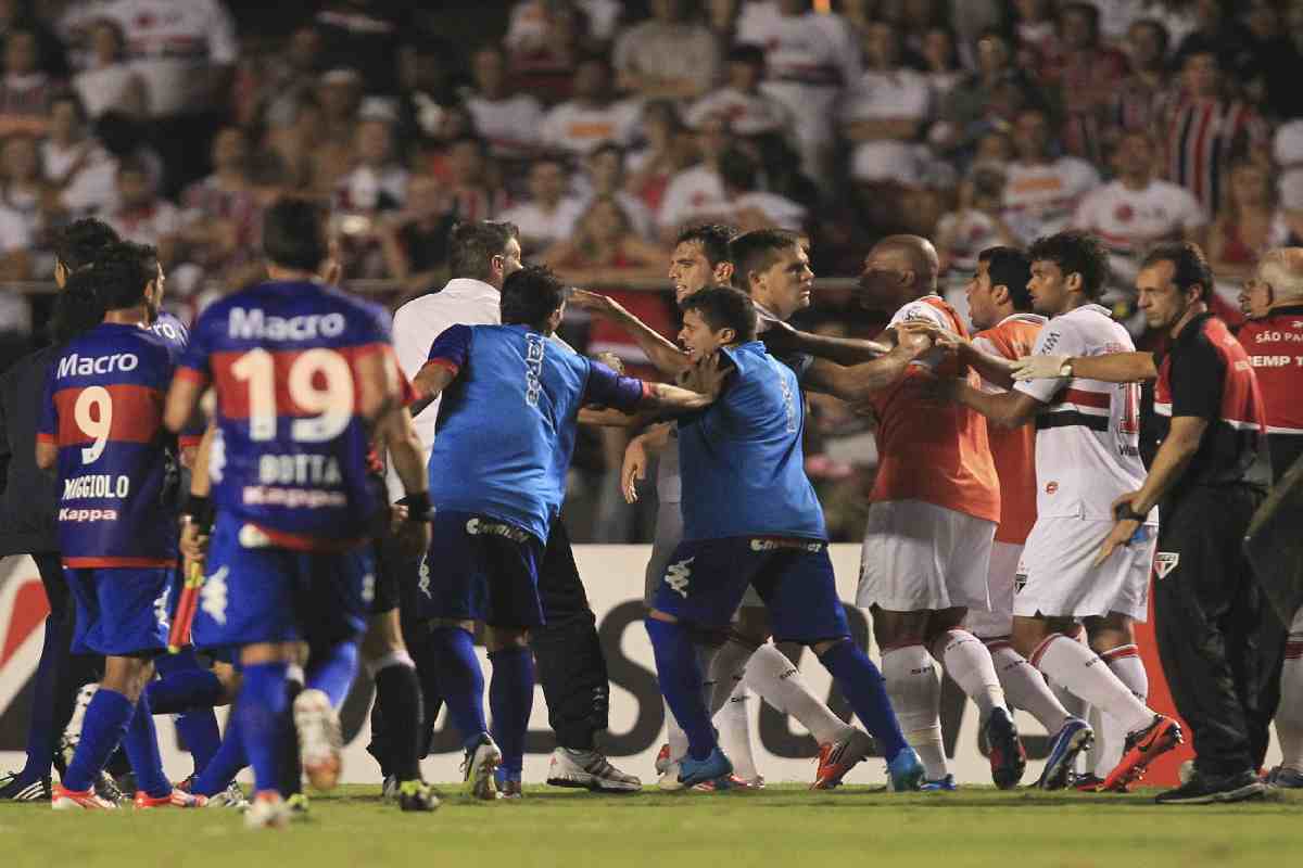 La lite tra le due squadre finaliste della Copa Sudamericana 2012