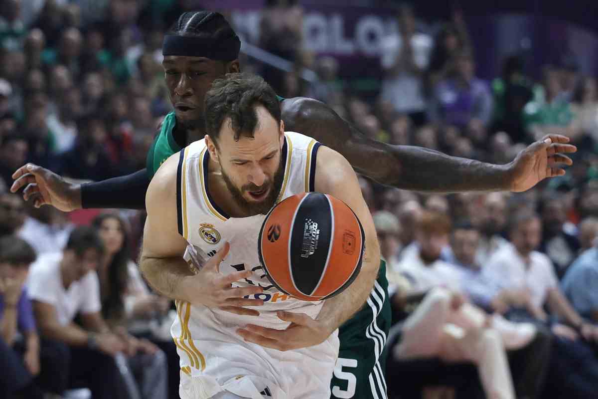 Sergio Rodriguez via dal Real Madrid 