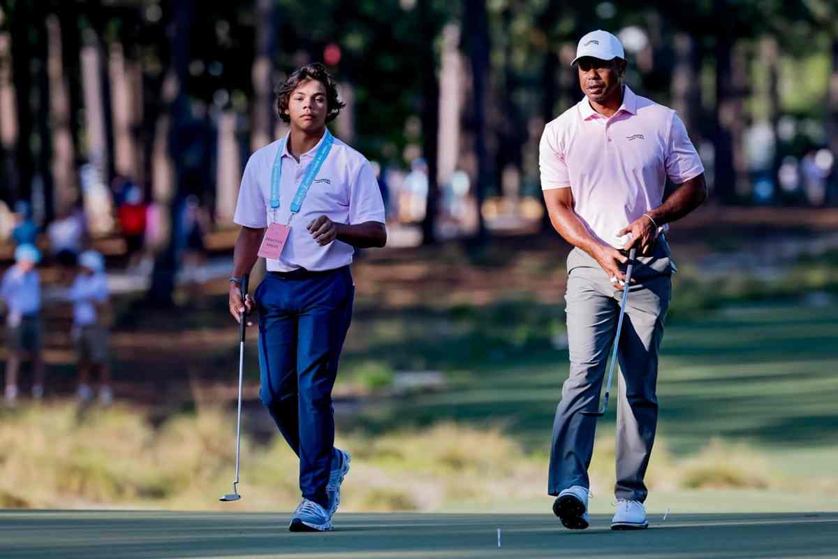 Charlie e Tiger Woods