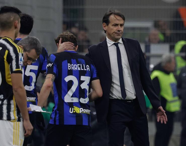 Simone Inzaghi con Nicolò Barella