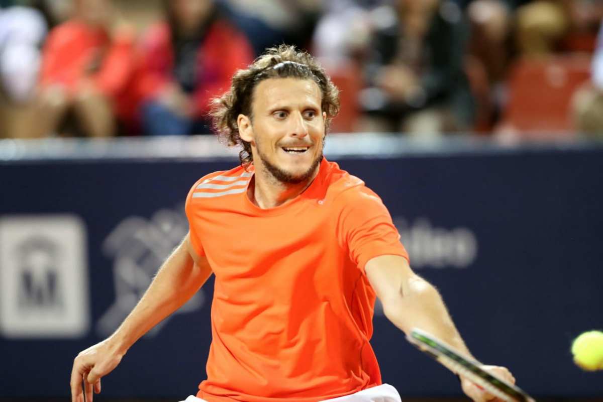 Diego Forlan passa al tennis