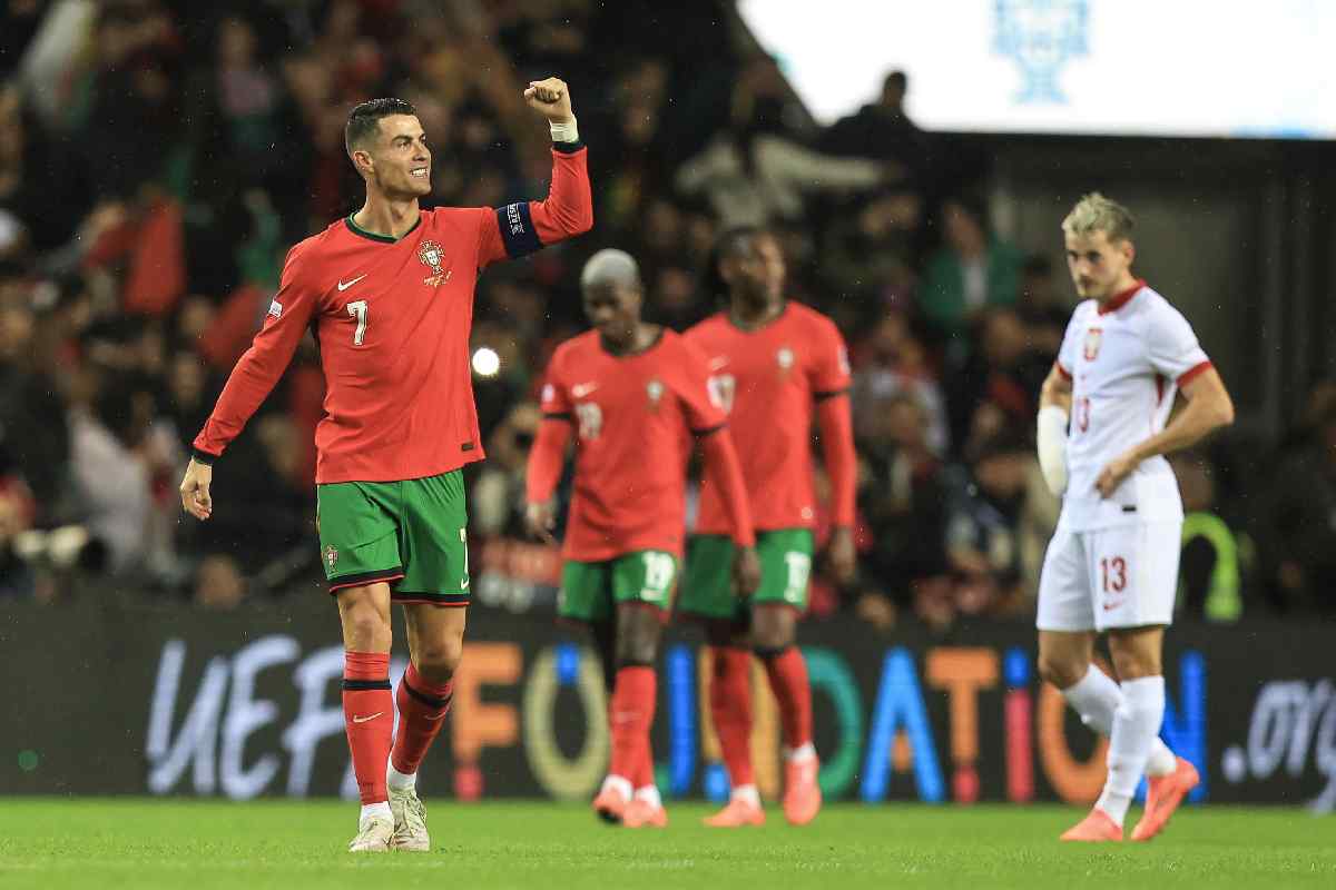 CR7 L'esultanza di Cristiano Ronaldo con la maglia della nazionale del Portogallo