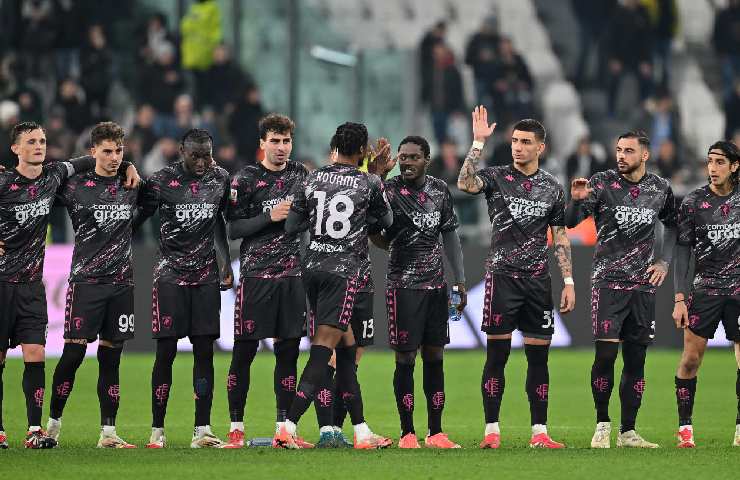 Empoli, il dischetto non scotta: 11 metri per scrivere la storia di una favola inedita. Nella foto, i giocatori dell'Empoli assistono ai calci di rigore prima del passaggio del turno in Coppa Italia: eliminata la Juventus ai quarti, è semifinale