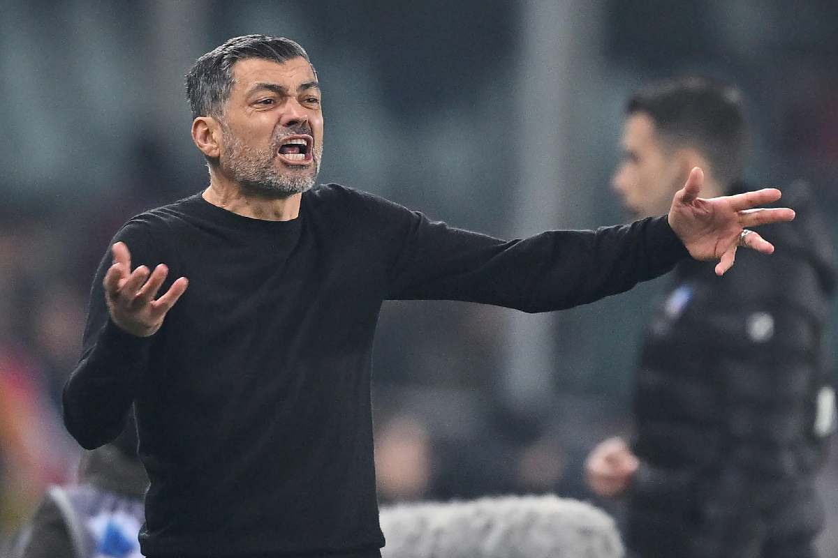 Milan, la Champions League diventa quasi un miraggio: cosa servirà per centrare la qualificazione? Nella foto, L'allenatore portoghese del Milan, Sérgio Conceição