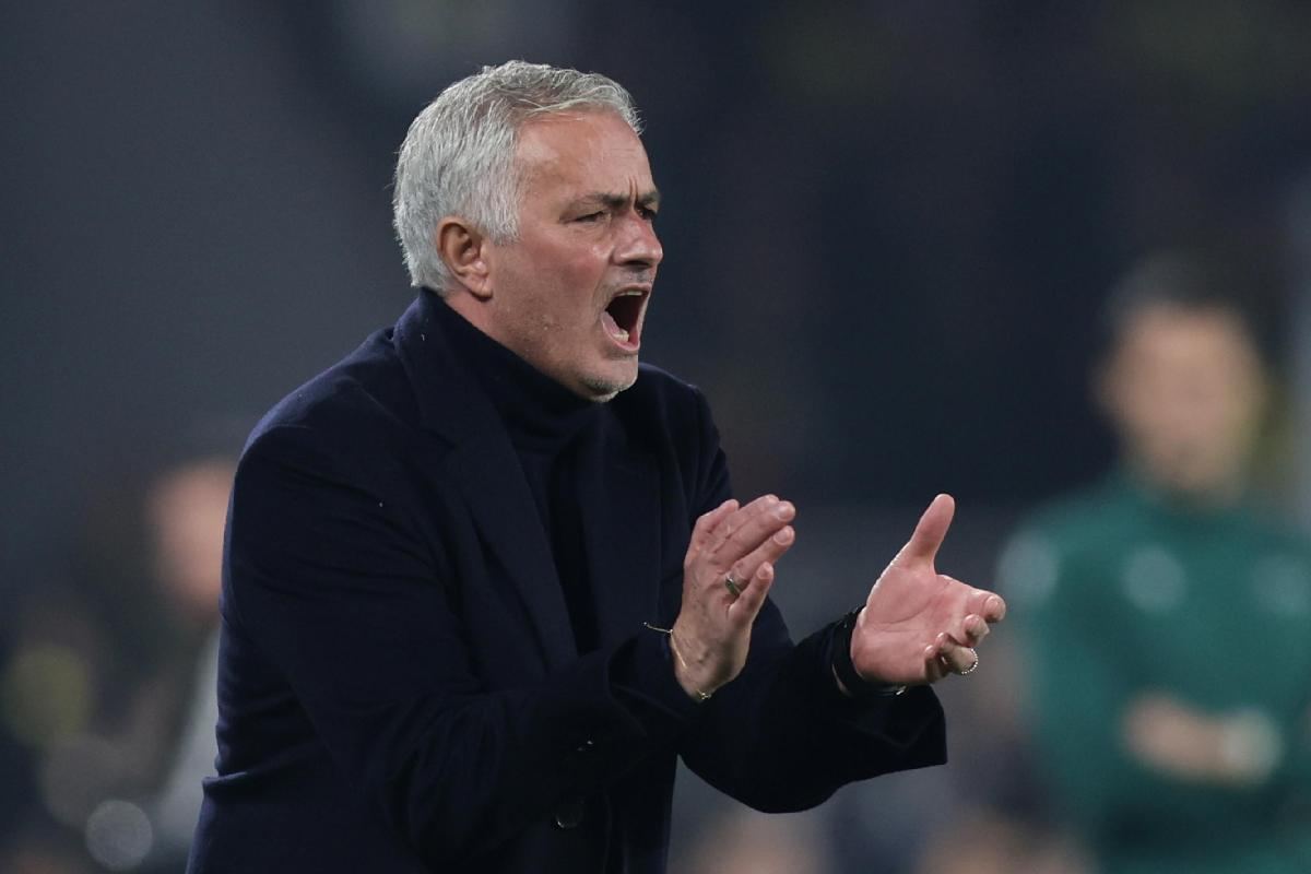 Mourinho accusato di razzismo