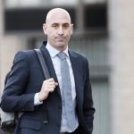 Rubiales condannato a pagare 10.800 euro di multa per il bacio a Hermoso. Nella foto, Luis Rubiales