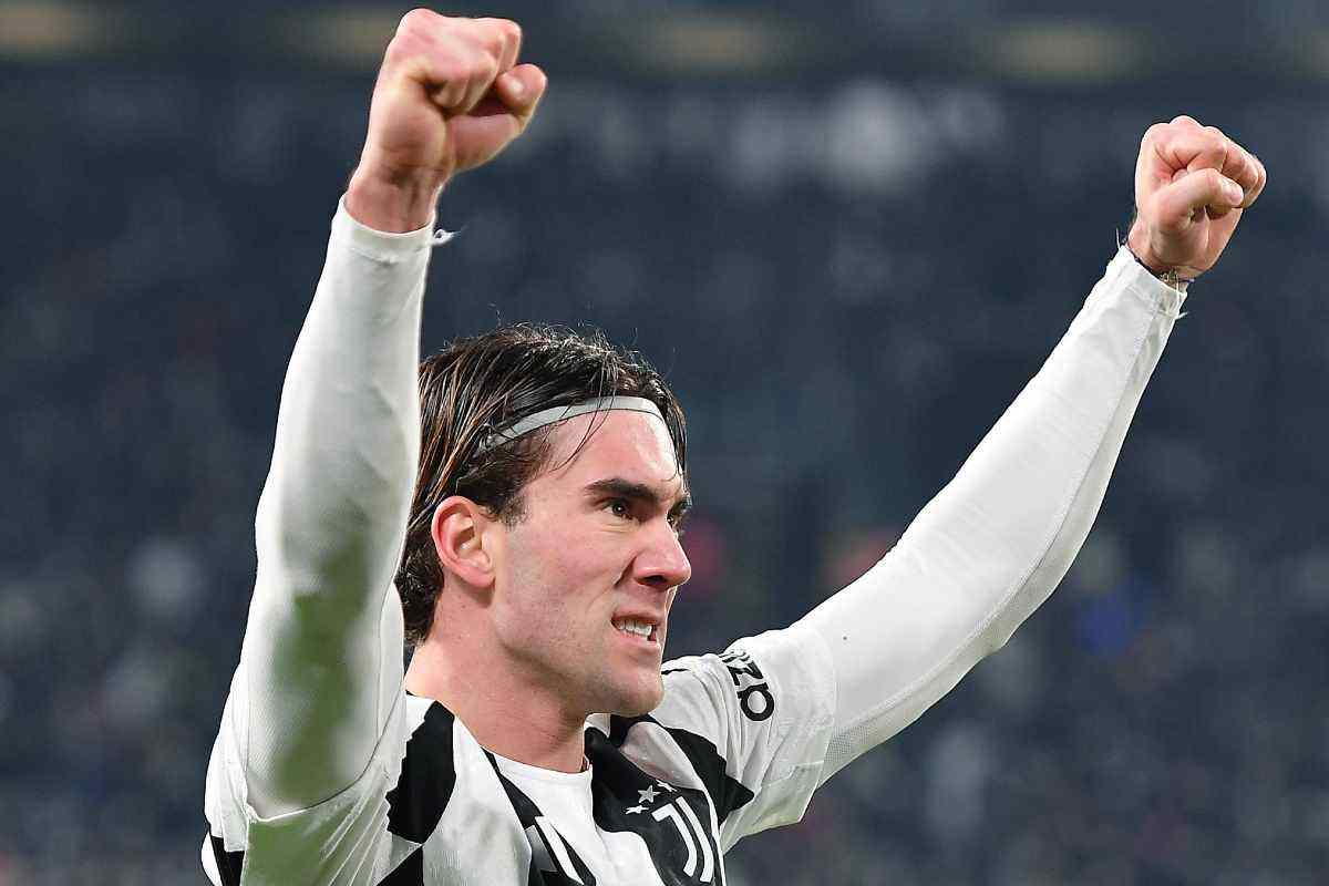 Vlahovic-Juventus addio in estate