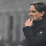 Inter, in Champions senza esterni: cosa estrarrà dal cilindro Simone Inzaghi? Nella foto, l'allenatore nerazzurro dell'Inter, Simone Inzaghi, con i suoi dubbi di formazione