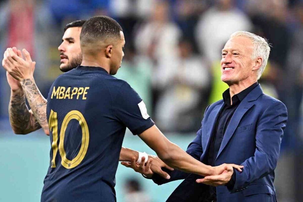 Kylian Mbappe e Didier Deschamps Francia