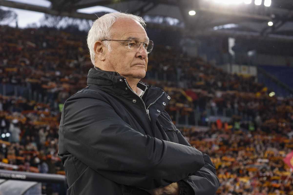 Roma, le parole di Ranieri contro Rosetti costano care al tecnico giallorosso: multato dalla Uefa. Nella foto, L'allenatore della Roma, Claudio Ranieri